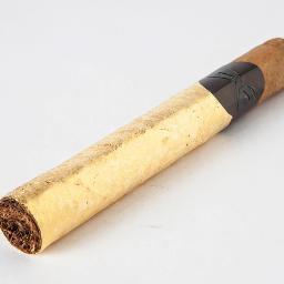 Our Black Tie Gold Cigars & Bourbon Infused Hand-Rolled Cigars are the ultimate in cigar smoking experience. There is no greater luxury than smoking gold.