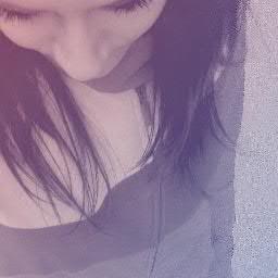 I fllow BACK..I'm Kristen.I'm 14...I'm from Slovakia. I love One direction. I like Twilight saga