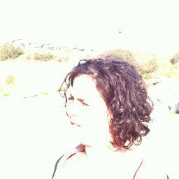 Aquellos que eran vistos bailando, eran considerados locos por quienes no podían escuchar la música...@nantiklum