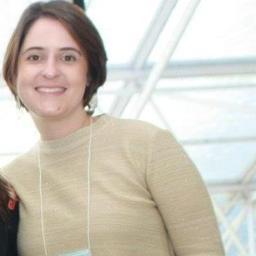 Jornalista. Mestre em Administração. Interessada em mídias sociais, marketing digital, novas tecnologias e tudo de melhor q a internet possa me proporcionar!