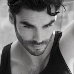 Twitter oficial de Gonzalo García Vivanco (@GonzaloGarVi) en España. Desde aquí todo el apoyo a este increíble actor. Actualmente en @TierradeReyes