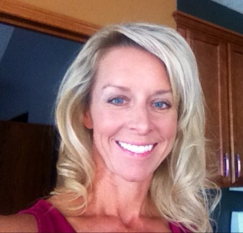 Mom, business consultant, @HuffingtonPost contributor, fitness devotee and writer, turning everyday life into teachable moments of connection and self discovery