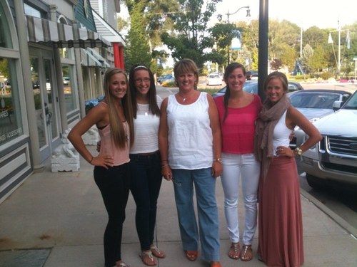 reginashoff's profile picture. 