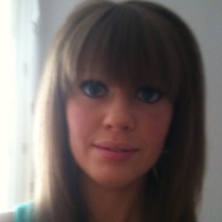 halie2208's profile picture. 