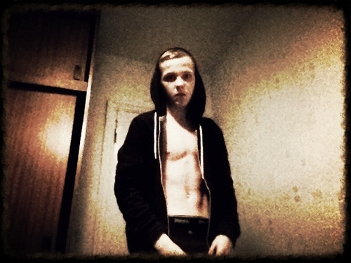 TheMrm3rkZ's profile picture. Am i youtuber and I follow back