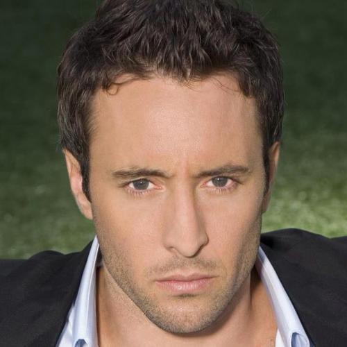 This page is intended to gather
all fans of actor #AlexOLoughlin worldwide