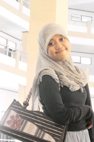 Follow @no_sii aja yah.. Akun yg ini sdh jarang d pake. .Maacihh