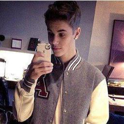 Justin ♥ KUTAS OD ASZU :*