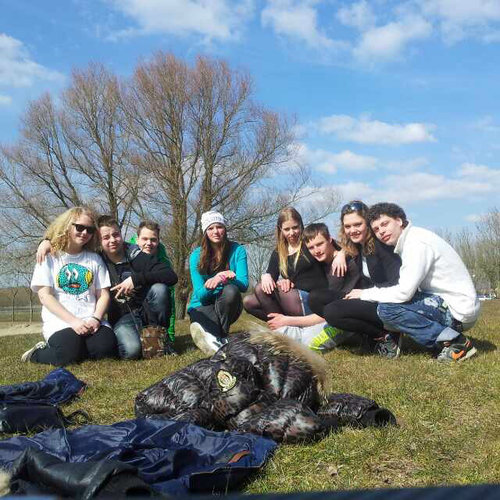 Hou super veel van mn vrienden enna naomi melanie love you jwz :s♥love mn grote broer kylian ♥