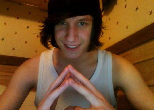 HpkKarma's profile picture. 17 y/o // Listens to heavy-metal and enjoys life