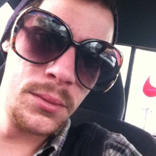 AmericanDead's profile picture. 