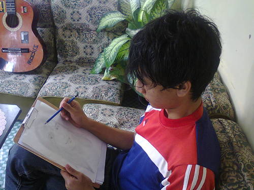 gue jomblo bukan karena gak laku, ,cuma gak bisa move on doank, ;-)
