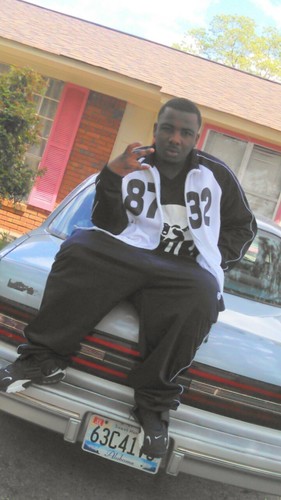 IM THAT NIGGA FOLLOW ME!
COME BE APART OF #NIGGANATI
@MeVs_The World Here ! Follow Me And Skyler Cause We Sum Real Niggahs !