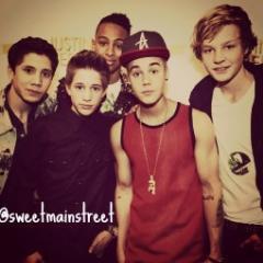 I'm proud Mainiac ♡ 1 april was perf ♡