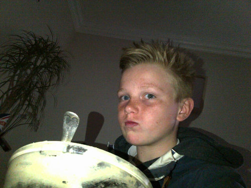 samlammy's profile picture. Follow me and I will follow u that's how it goes round here