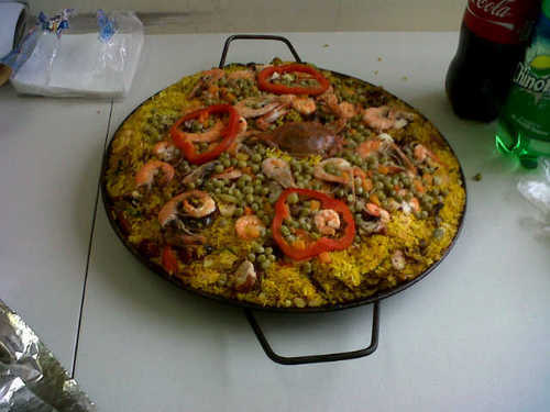 Cocinero venezolano, especialidad en comida mediterranea y paellas a la brasa...papa de dos hijos orgulloso luis jose y may anthuan.