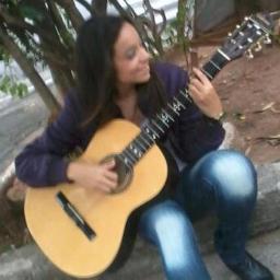 Sou Cantora e Compositora de Música Sertaneja,Moro em São Paulo-Minha Página https://t.co/iEaqdlmTtG - Meu Ídolo ♫ @LuanSantana