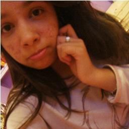 Emilly,te amo de mais menina,as vezes brigamos mais quando estamos de bem é uma eterna loucura, te considero muito pois te conheço ah um bom tempo!! By.Milena
