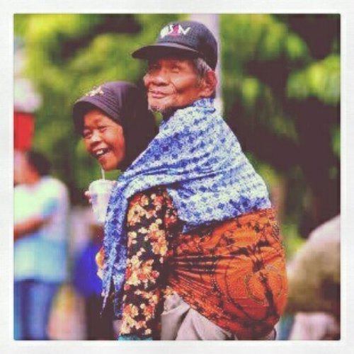 Yapp! Hidup ini adalah sebuah perjalanan. Tergantung dari bagaimana anda memilih sejauh mana anda akan berjalan...
