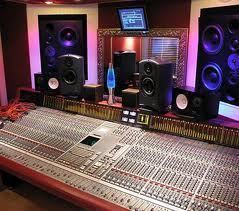 I am a internet marketer and recruiter for new artists at Tanglewood Music Group.
http://t.co/Oq9OMiE4tU