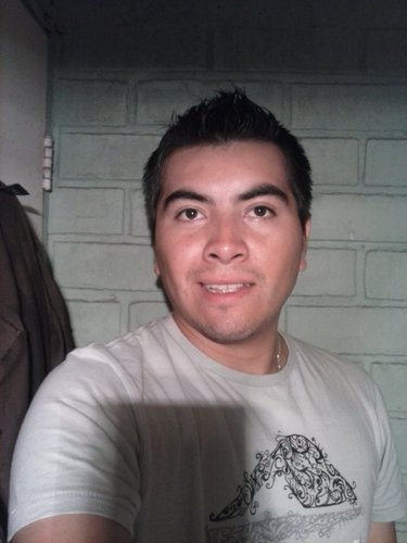 joven trabajador me gusta andar en bicicleta. soy apasionado de signo escorpion y colocolino.