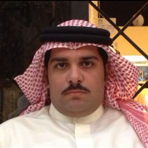 طالب في كلية الحقوق -جامعة           البحرين ، عضو في جمعية الوسط العربي الإسلامي.