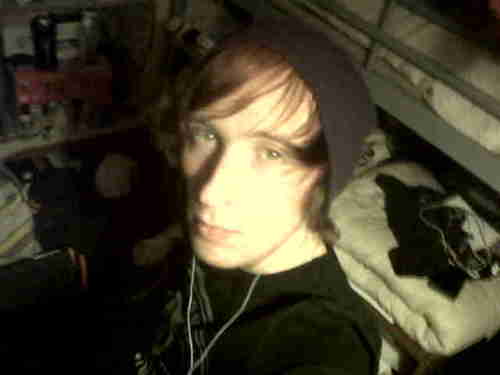 Bvb Army All the wAy a7x rock I read batman comics I'm a funny guy I love to skate n listen to music  metal scremo etc n meet new people n hangout I love tatts