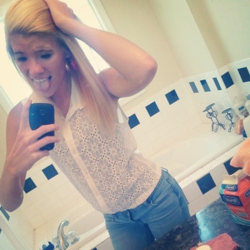 follow me ill follow back :D