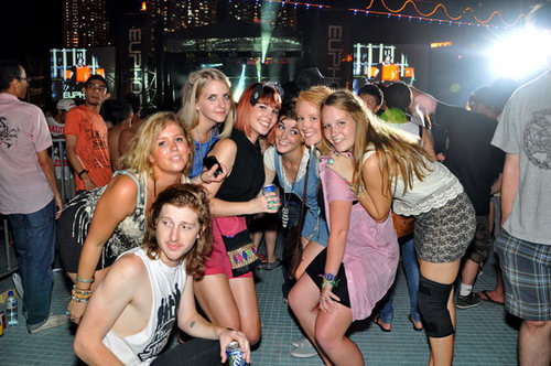 SherClark2's profile picture. Rehearsing for the acoustic tour, there are a few ticket left on some dates, bring your body out!… http://t.co/eX6y50Glzg