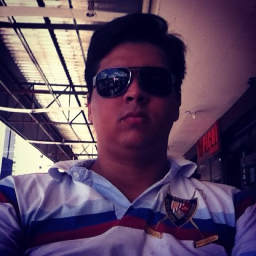 Bacharel em Direito, amante da vida, filho de Deus!