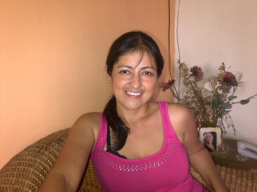 AlzuruFrancys's profile picture. 