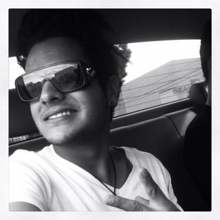 David cantor compositor  Obrigado meu DEUS por tudo !