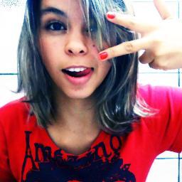 -Apelido:Lari  -Sagitariana♐ -Corinthiana\õ/  -Doritos:D -Falante, animada, divertida e otimista, -É so segui ai =] ! A amo #Deus em 1° lugar e #EU tb  B-)