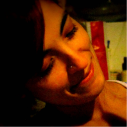 lauriesdidi's profile picture. ..Aunque me quede sola, no cambiaria mis libres pensamientos por un trono..