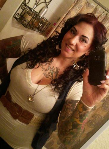 im a hairstylist..i love art...music, men, making fun of ppl, ppl watching, i dont give a fuck whatchu think...if u dont like it then dont fukin look at it!