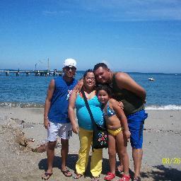 MI NOMBREEEE RUMBERO Y MI APELLIDO JODEDOR JJAJAA ,FUTBOLISTA Y ESTUDIO EN LA UNIVERSIDAD DEPORTIVA DEL SUR