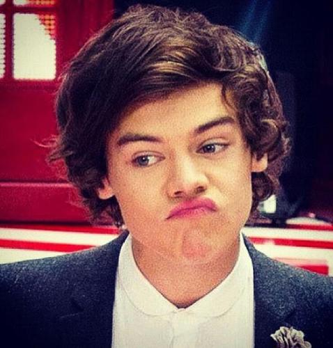 (Life with 1D) It feels like drinking smoothie. (Life without 1D) It feels like eat a soup with fork.