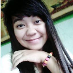 simpel & selalu tersenyum :)