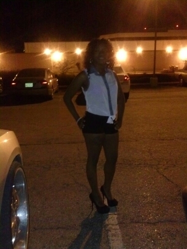 BigDawgEshie's profile picture. youh , Hoesss Dnttt likee. prolly causee yooo nigga wtchN , eshieee lilll oll meh 1deep w'2carseatss. # followmeh (: