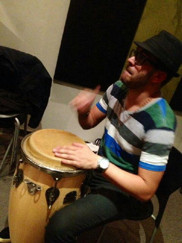 Productor Ejecutivo
 
 Agrupación 
 DanyDeyvi
 
 Contacto: 0414-127.03.25