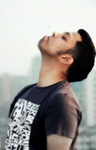 Cooooooooooollll & Sexy boy :p