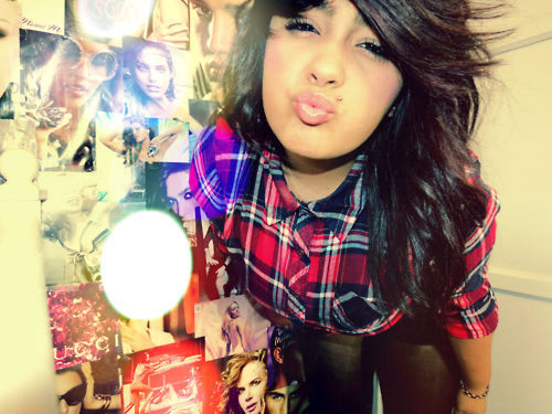 AshleeyXOXO_113's profile picture. - Ashley Darleen Mendez. January 14th  .
| 14 Yrs Old | Soccer | Basketball |
follow il follow back ♥ c;