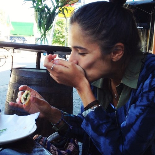 EsmaydeVries's profile picture. 