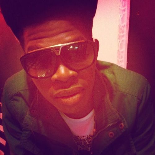 A musician from RandHustle Ent n a part time dancer