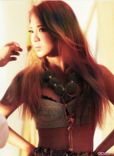 @paradaisicalrp | SNSD'S Dancing queen | 092289