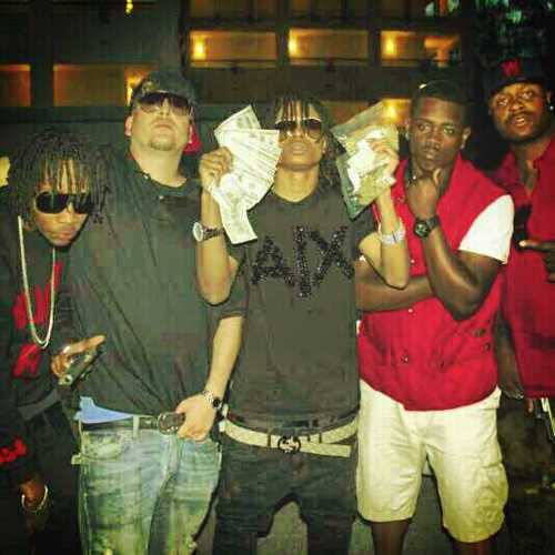 TheReal_Famous's profile picture. It's T$G BlackGate We Don't Trust A Soul #EBK....But I'm On Dis RapShit Send Beats BlackGateFAMOUS@gmail.com IG: BlackGateFAMOUS