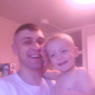 Carlm4ddox's profile picture. 