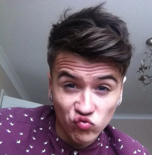 this boy is my absoulte everything, he means the world to me and i couldnt ask for a  better boyfriend and bestfriend, i love you - your boo, @tanishacox_