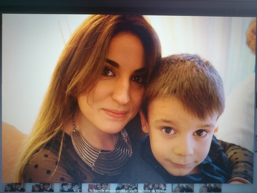 dianavuela's profile picture. 