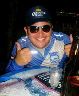 No importa cuantas veces cai, ni cuantas me levante... Hoy estoy de pie..!!! Aguante Bombillo..!!
